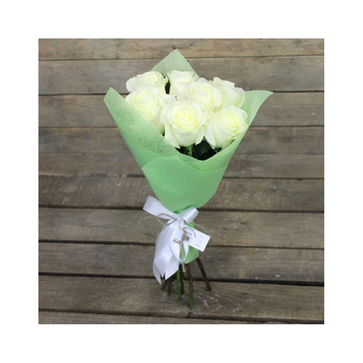 Букет из 7 белых роз "Анастасия"